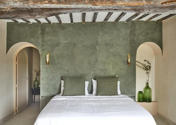 Luxury Townhouse In The Heart Of Medieval St Paul De Vence